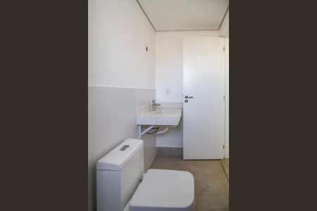 Apartamento para alugar com 82m², 2 quartos e 2 vagas Apartamento para alugar com 82m², 2 quartos e 2 vagasBanheiro do Quarto 1