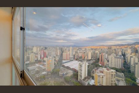 Apartamento à venda com 1 quarto, 27m² em Santo Agostinho, Belo Horizonte