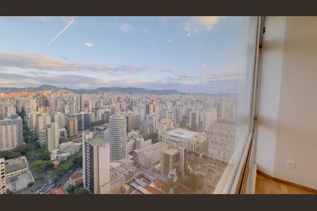 Apartamento à venda com 1 quarto, 27m² em Santo Agostinho, Belo Horizonte