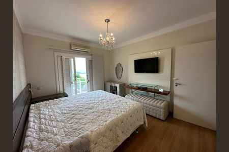 Casa de condomínio à venda com 672m², 5 quartos e 4 vagas Casa de condomínio à venda com 672m², 5 quartos e 4 vagasQuarto 1