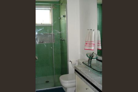 Apartamento à venda com 130m², 3 quartos e 2 vagas Apartamento à venda com 130m², 3 quartos e 2 vagasBanheiro 2