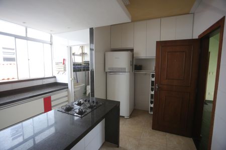 Apartamento à venda com 100m², 3 quartos e 2 vagasCozinha