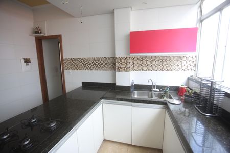 Apartamento à venda com 100m², 3 quartos e 2 vagasCozinha