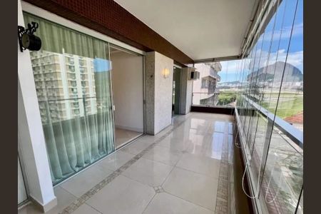 Apartamento à venda com 96m², 2 quartos e 2 vagas