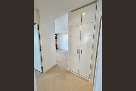 Apartamento à venda com 96m², 2 quartos e 2 vagas