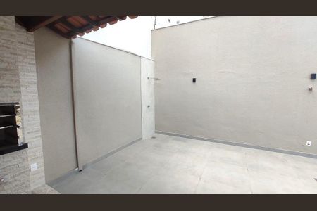 Casa à venda com 200m², 3 quartos e 2 vagas