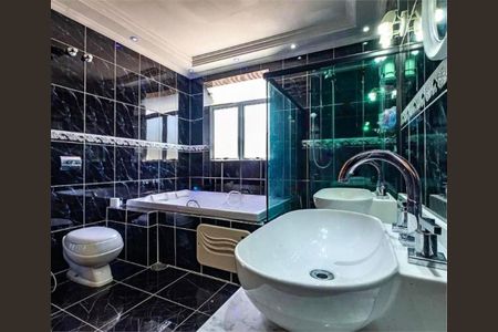 Casa à venda com 300m², 4 quartos e 6 vagas