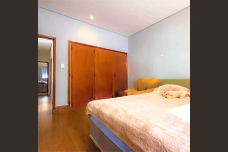 Casa à venda com 300m², 4 quartos e 6 vagas