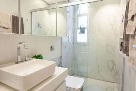 Apartamento à venda com 105m², 3 quartos e 2 vagasBanheiro da Suíte