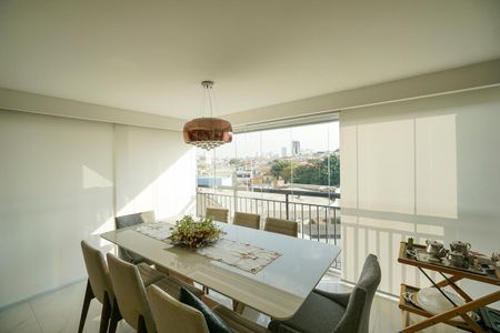 Apartamento à venda com 103m², 3 quartos e 2 vagasVaranda