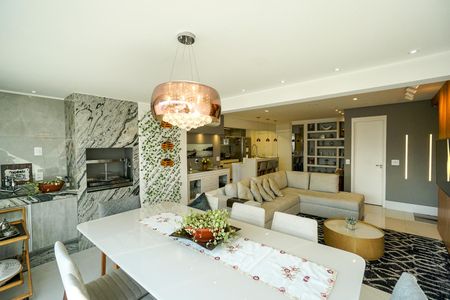 Apartamento à venda com 103m², 3 quartos e 2 vagasVaranda