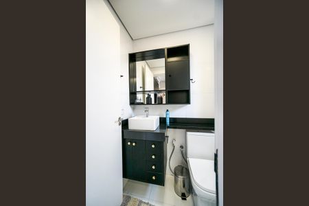 Apartamento à venda com 103m², 3 quartos e 2 vagasBanheiro da suíte 01