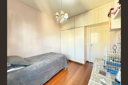 Apartamento à venda com 110m², 3 quartos e 2 vagas Apartamento à venda com 110m², 3 quartos e 2 vagasQuarto 1