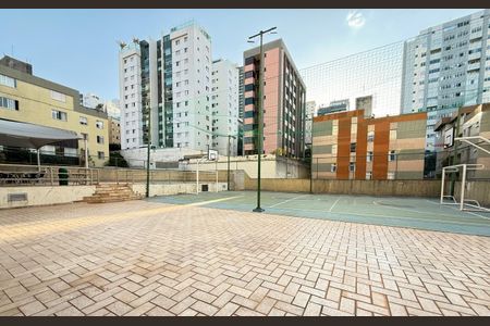 Apartamento à venda com 110m², 3 quartos e 2 vagas Apartamento à venda com 110m², 3 quartos e 2 vagasFachada