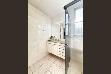 Apartamento à venda com 110m², 3 quartos e 2 vagas Apartamento à venda com 110m², 3 quartos e 2 vagasBanheiro do Quarto 3