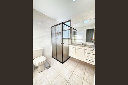 Apartamento à venda com 110m², 3 quartos e 2 vagas Apartamento à venda com 110m², 3 quartos e 2 vagasBanheiro