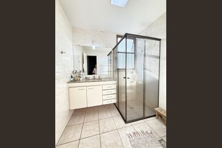 Apartamento à venda com 110m², 3 quartos e 2 vagas Apartamento à venda com 110m², 3 quartos e 2 vagasBanheiro do Quarto 3