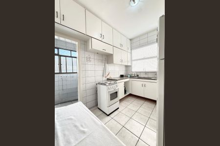 Apartamento à venda com 110m², 3 quartos e 2 vagas Apartamento à venda com 110m², 3 quartos e 2 vagasCozinha