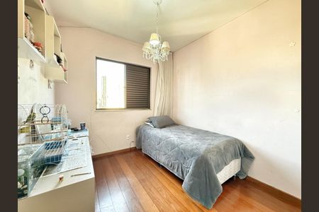 Apartamento à venda com 110m², 3 quartos e 2 vagas Apartamento à venda com 110m², 3 quartos e 2 vagasQuarto 1