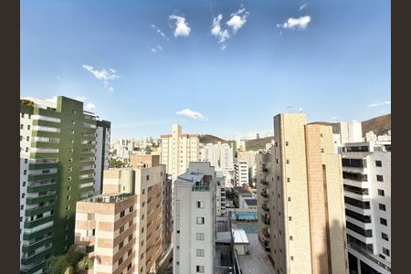 Apartamento à venda com 110m², 3 quartos e 2 vagas Apartamento à venda com 110m², 3 quartos e 2 vagasQuarto 3