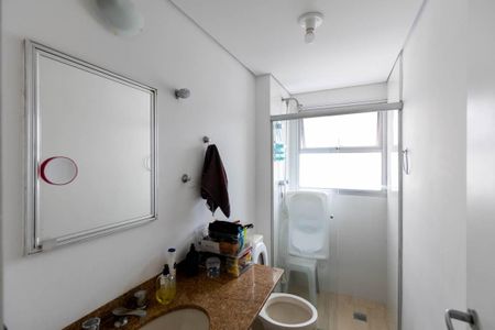 Apartamento à venda com 140m², 3 quartos e 3 vagas Apartamento à venda com 140m², 3 quartos e 3 vagasBanheiro