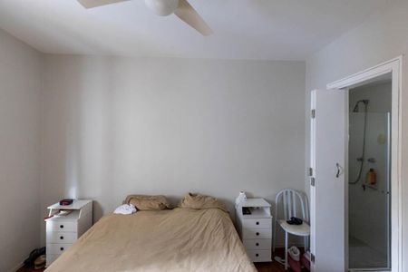 Apartamento à venda com 140m², 3 quartos e 3 vagas Apartamento à venda com 140m², 3 quartos e 3 vagasSuíte