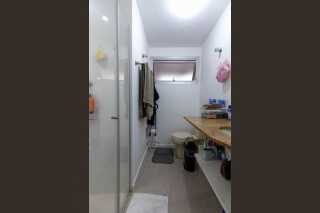 Apartamento à venda com 140m², 3 quartos e 3 vagas Apartamento à venda com 140m², 3 quartos e 3 vagasBanheiro Suíte