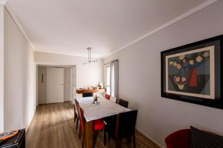 Apartamento à venda com 140m², 3 quartos e 3 vagas Apartamento à venda com 140m², 3 quartos e 3 vagasSala