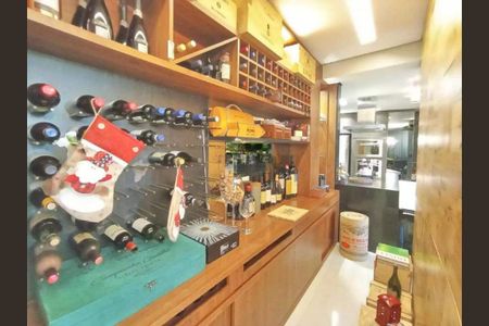 Apartamento à venda com 154m², 3 quartos e 3 vagas