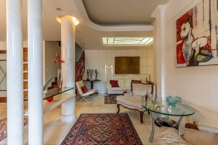 Casa à venda com 5 quartos, 490m² em Mangabeiras, Belo Horizonte