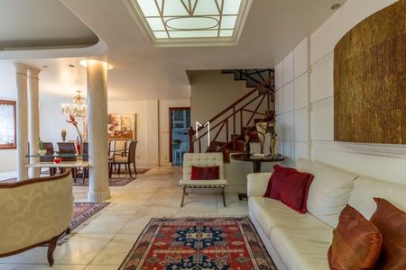 Casa à venda com 5 quartos, 490m² em Mangabeiras, Belo Horizonte