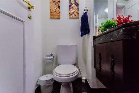 Apartamento à venda com 157m², 5 quartos e 3 vagas Apartamento à venda com 157m², 5 quartos e 3 vagasLavabo