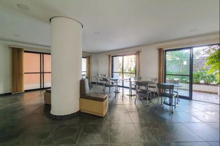 Apartamento à venda com 157m², 5 quartos e 3 vagas Apartamento à venda com 157m², 5 quartos e 3 vagasÁrea comum - Salão de festas