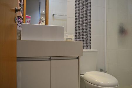 Apartamento à venda com 140m², 4 quartos e 4 vagasBanheiro da suíte 2