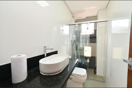 Apartamento à venda com 113m², 2 quartos e 1 vaga Apartamento à venda com 113m², 2 quartos e 1 vagaBanheiro