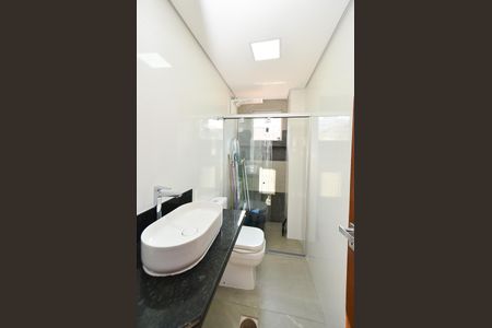 Apartamento à venda com 113m², 2 quartos e 1 vaga Apartamento à venda com 113m², 2 quartos e 1 vagaBanheiro