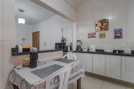 Apartamento à venda com 100m², 2 quartos e 1 vaga Apartamento à venda com 100m², 2 quartos e 1 vagaCozinha