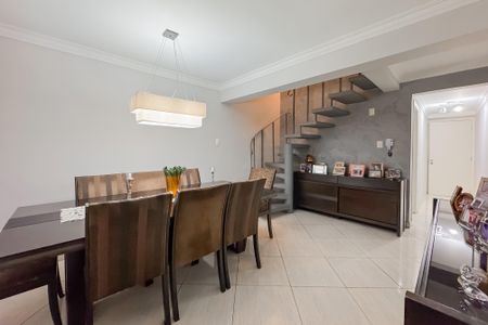Casa à venda com 174m², 3 quartos e sem vaga Casa à venda com 174m², 3 quartos e sem vagaSala