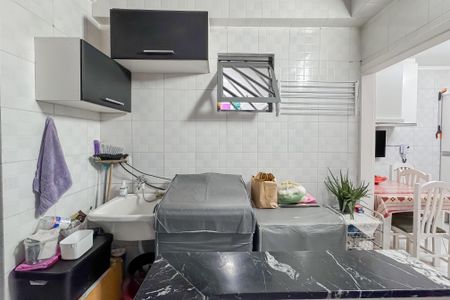 Casa à venda com 174m², 3 quartos e sem vaga Casa à venda com 174m², 3 quartos e sem vagaCozinha