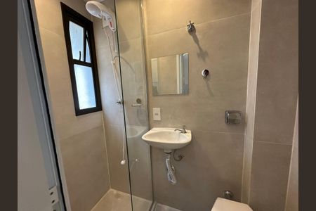 Apartamento à venda com 287m², 3 quartos e 4 vagas Apartamento à venda com 287m², 3 quartos e 4 vagasBanheiro de serviço