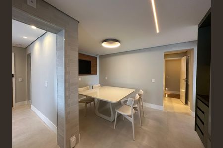 Apartamento à venda com 287m², 3 quartos e 4 vagas Apartamento à venda com 287m², 3 quartos e 4 vagasCozinha