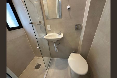 Apartamento à venda com 287m², 3 quartos e 4 vagas Apartamento à venda com 287m², 3 quartos e 4 vagasBanheiro de serviço