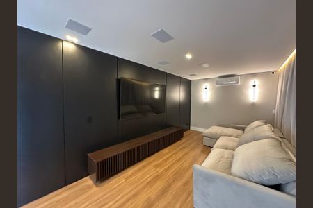 Apartamento à venda com 287m², 3 quartos e 4 vagas Apartamento à venda com 287m², 3 quartos e 4 vagasSala de TV