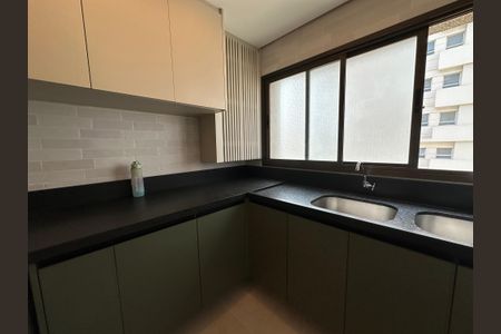 Apartamento à venda com 287m², 3 quartos e 4 vagas Apartamento à venda com 287m², 3 quartos e 4 vagasÁrea de Serviço
