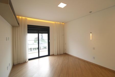 Casa de condomínio para alugar com 460m², 4 quartos e 4 vagasSuite 4