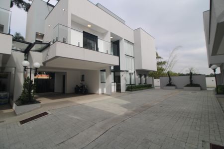 Casa de condomínio para alugar com 460m², 4 quartos e 4 vagasFachada