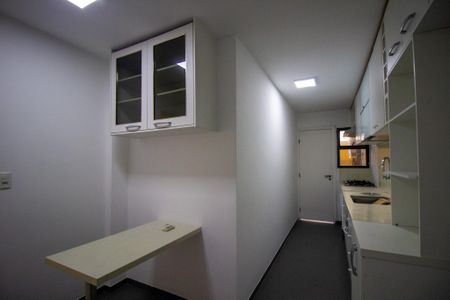 Apartamento para alugar com 280m², 3 quartos e 2 vagasCozinha e Área de Serviço