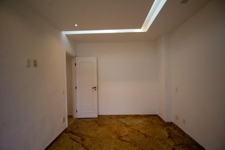 Apartamento para alugar com 280m², 3 quartos e 2 vagasSuíte