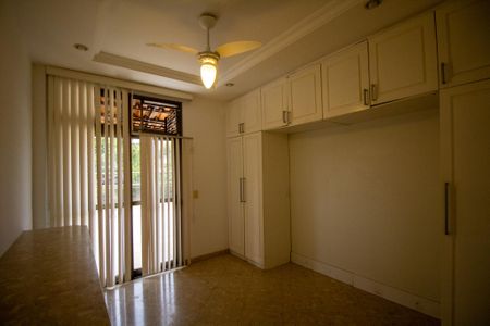 Apartamento para alugar com 280m², 3 quartos e 2 vagasQuarto 2