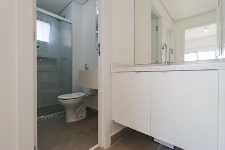 Apartamento para alugar com 58m², 2 quartos e 1 vaga Apartamento para alugar com 58m², 2 quartos e 1 vagaBanheiro